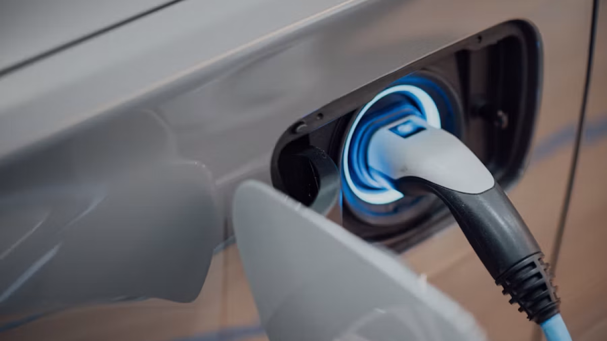 ¿Cómo planificar rutas de vacaciones en auto eléctrico con carga solar?