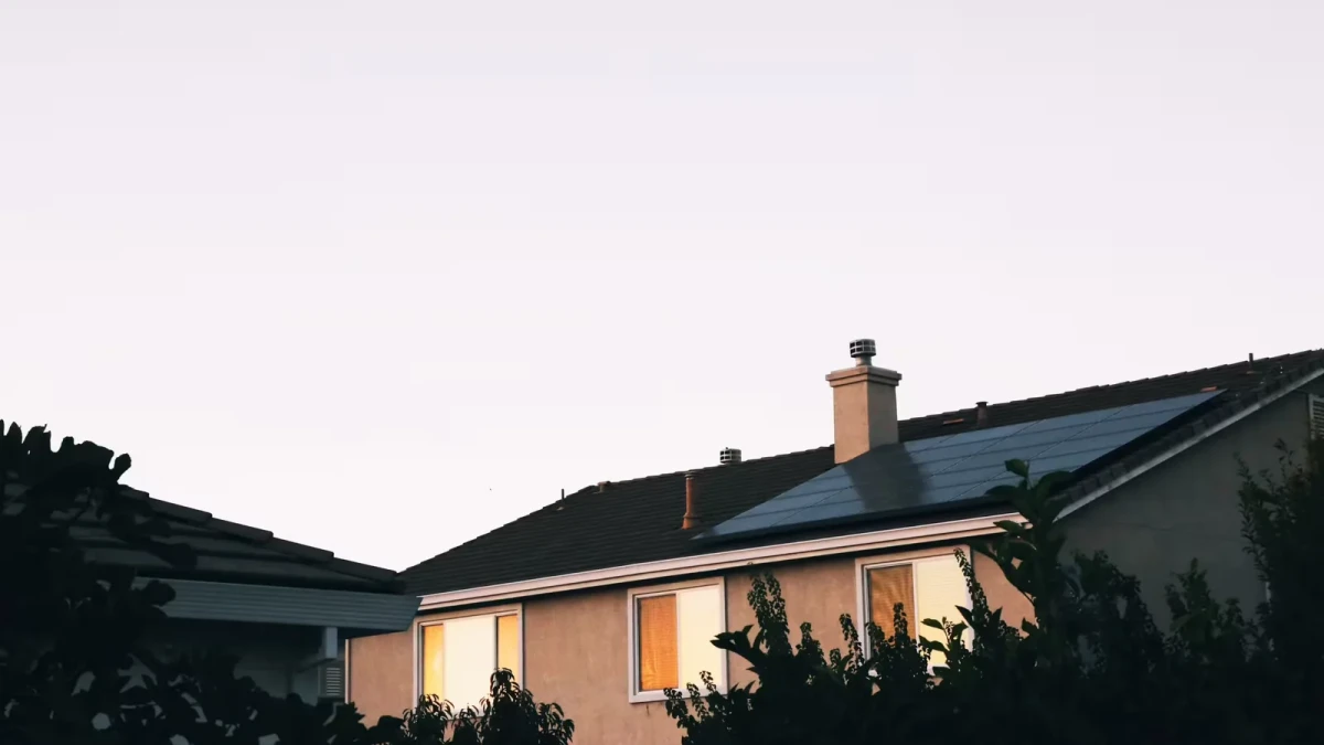 ¿Puede un aire acondicionado normal funcionar con energía solar?
