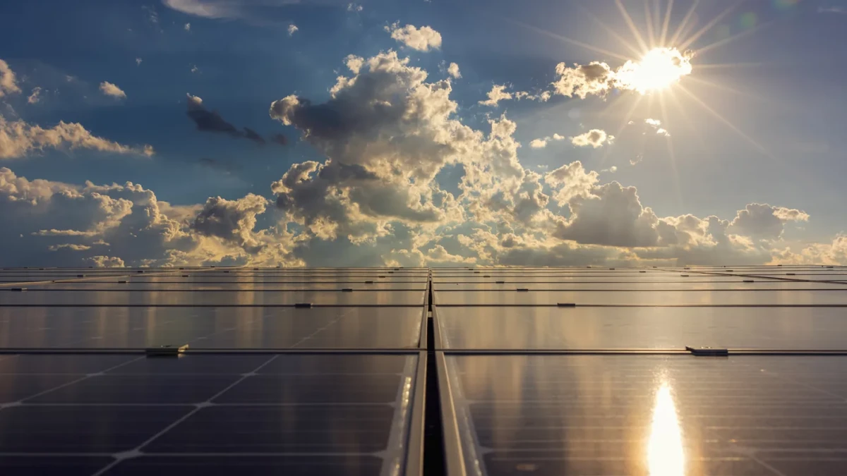¿Cuál es el tipo de panel solar más eficiente?