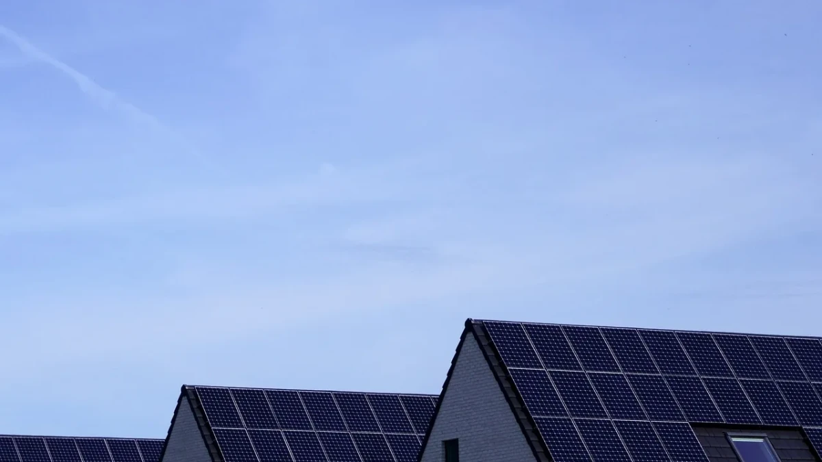 ¿Cómo funcionan los Paneles Solares sin batería?