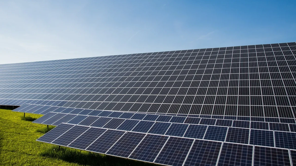 ¿Cómo el alza de tarifas eléctricas en Chile mejora el retorno de inversión de tus paneles solares?