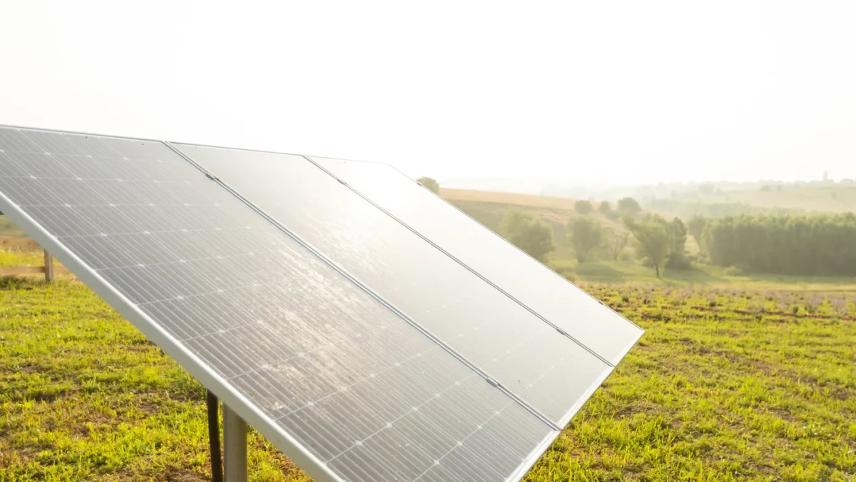 ¿Puedo instalar paneles solares en lugares donde no hay red eléctrica?