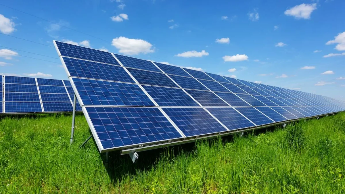 ¿Cuál es la vida útil de un panel solar?