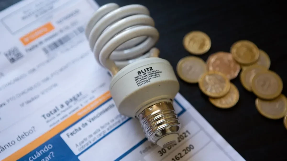 Alza de la luz en Chile 2026: Proyecciones de las cuentas y cómo amortiguar el impacto