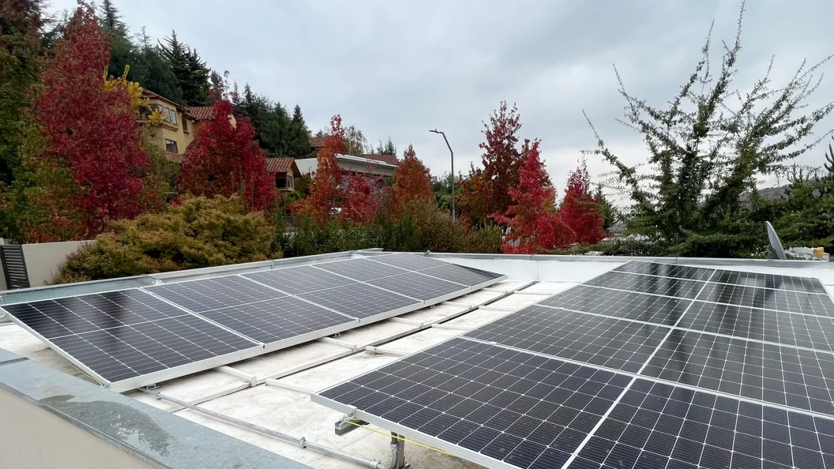 ¿Funcionan los paneles solares cuando hay mal tiempo?
